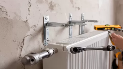 Jak zamontować grzejnik na ścianie