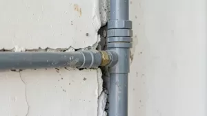 Rury PEX montaż w ścianie